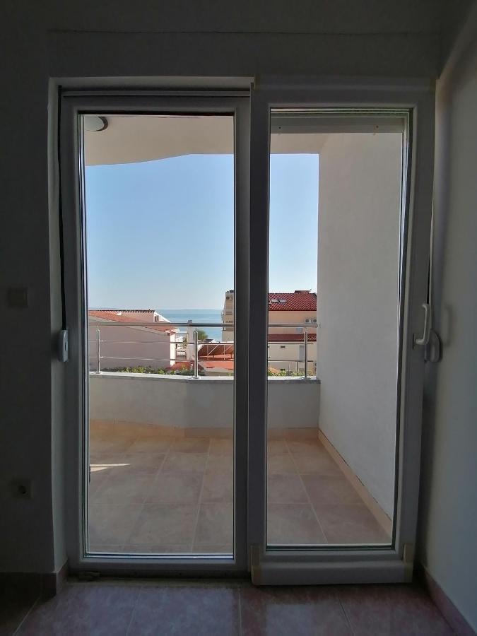 Apartma Coric Baska Voda
